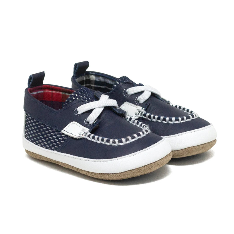 Premiers coups de pied Skipper Navy