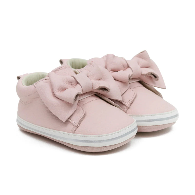 Premiers coups de pied Aria Pink